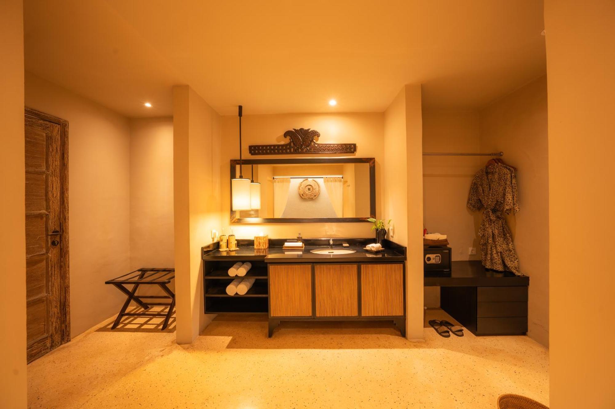 Kayumanis Sanur Private Villa And Spa ภายนอก รูปภาพ
